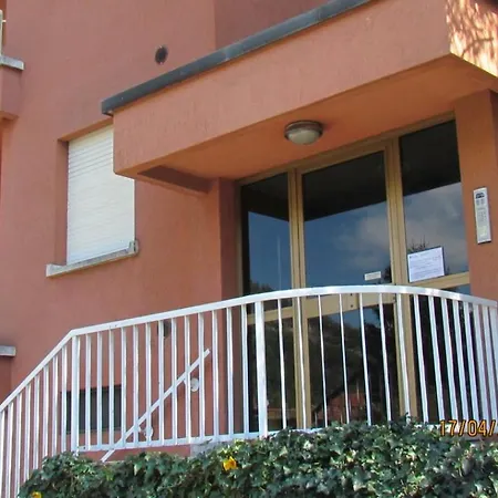 Wonderful Como Apartment Canzo Exterior foto