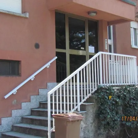Wonderful Como Apartment Canzo Exterior foto